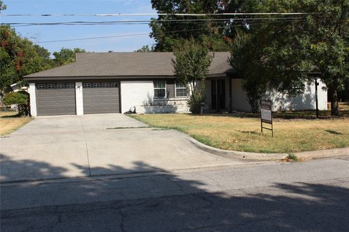1103 Bryant St, Benbrook, TX, 76126-3417 | Card Image