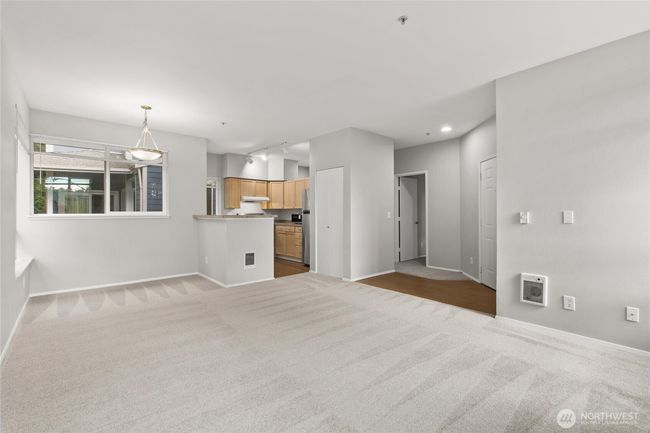 H201 - 3926 243rd Place Se, Condo with 2 bedrooms, 1 bathrooms and 2 parking in Bothell WA | Image 6