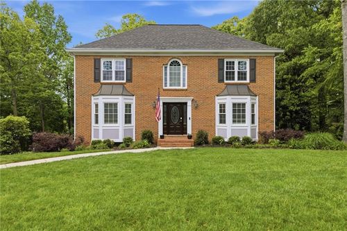 5001 Willow Creek Drive, Woodstock, GA, 30188 | Card Image