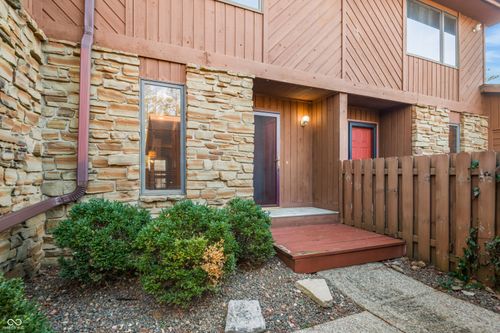 3187 Sycamore Dr, Columbus, IN, 47203-1516 | Card Image