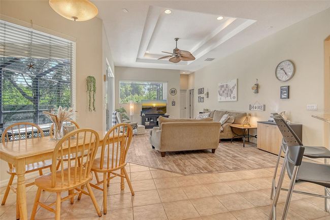 12358 Lavender Loop, House other with 4 bedrooms, 3 bathrooms and null parking in BRADENTON FL | Image 8