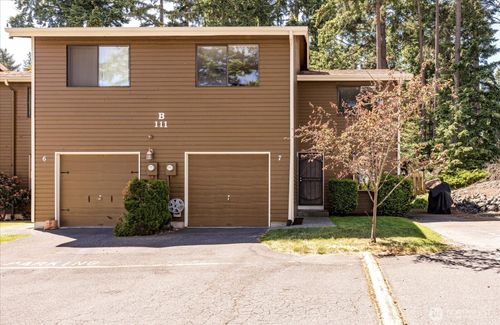 apt-b7-111 Nw Columbia Dr, Oak Harbor, WA, 98277-8127 | Card Image