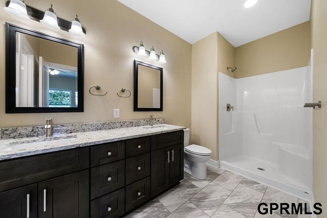 1325 Copper Mountain Dr, House other with 3 bedrooms, 3 bathrooms and 3 parking in Crescent IA | Image 21