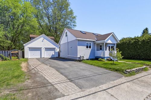 590 Rue Monseigneur-Brunet, Gatineau, QC, J8L2T5 | Card Image