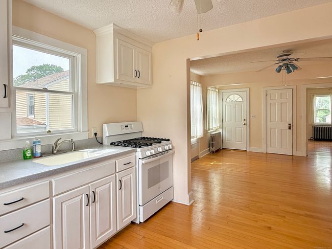 83 Judd Rd, House other with 2 bedrooms, 1 bathrooms and null parking in Wethersfield CT | Image 4