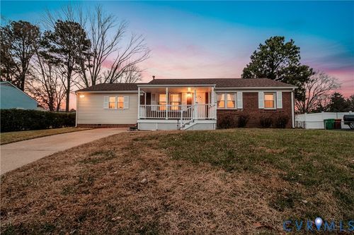 649 Bradford Ln, Petersburg, VA, 23805-9301 | Card Image