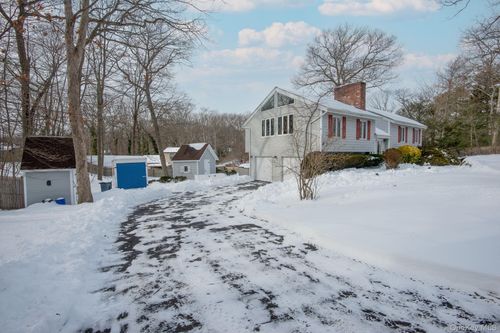 22 Glenview Ave, Northport, NY, 11768-2427 | Card Image