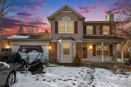 7843 Briarbrook Dr, Ypsilanti, MI, 48197-9406 | Card Image