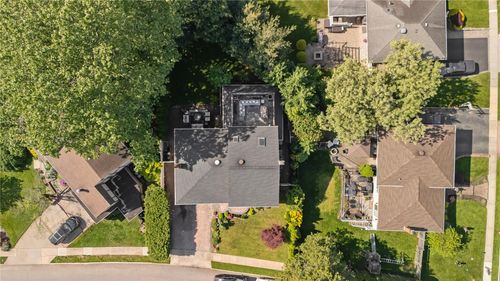 3 Deb St, Plainview, NY, 11803-5905 | Card Image