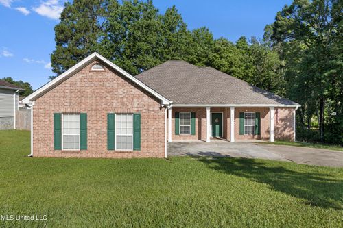 6507 Shoshonee Dr, Ocean Springs, MS, 39564-3538 | Card Image