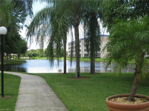 102-14831 Park Lake Dr, FORT MYERS, FL, 33919-2157 | Card Image