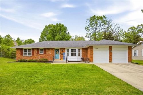 3508 Shady Bend Dr, Independence, MO, 64052-2859 | Card Image