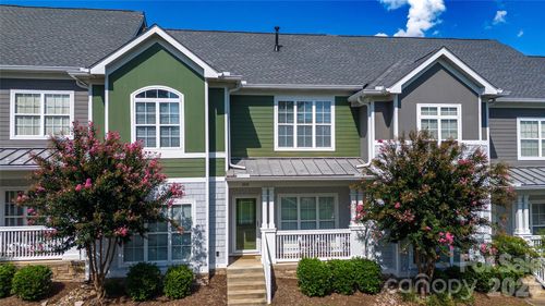 105 E Commons Dr, Morganton, NC, 28655-3446 | Card Image