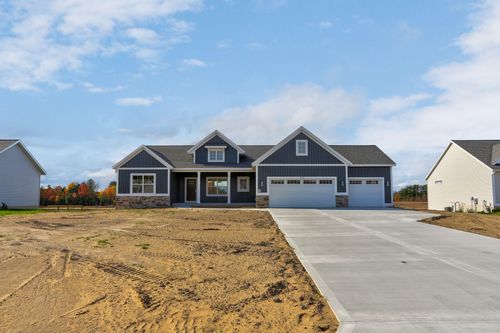 9423 Shoreway Dr, West Olive, MI, 49460-8868 | Card Image