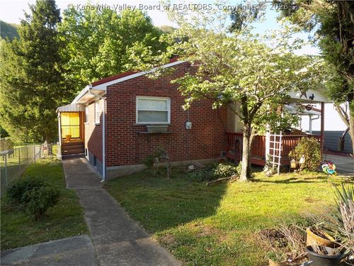 229 Morris Ave, Pratt, WV, 25162 | Card Image