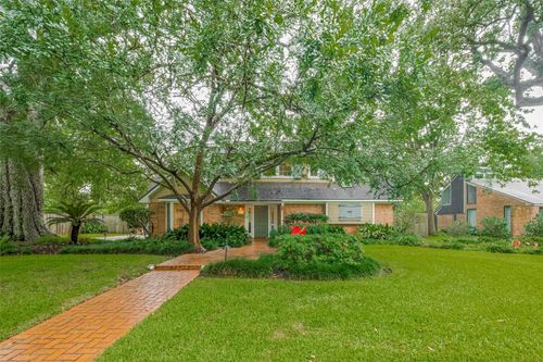 219 Huckleberry Drive, Lake Jackson, TX, 77566 | Card Image
