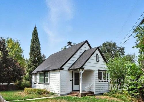 2116 W Pleasanton Ave, Boise, ID, 83702-3832 | Card Image