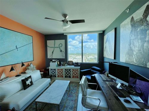 2107-315 Ne 3rd Ave, Fort Lauderdale, FL, 33301-1631 | Card Image