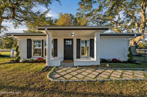 4942 Nc Highway 41 W, Trenton, NC, 28585-5546 | Card Image