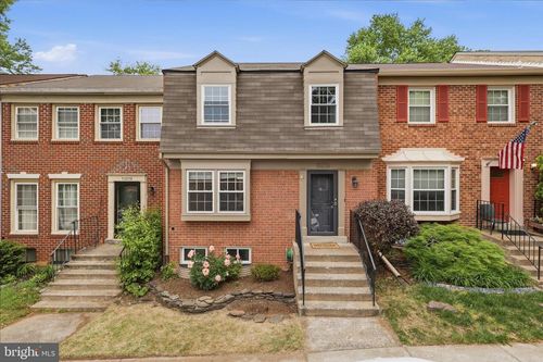 10256 Friendship Ct, FAIRFAX, VA, 22032-3515 | Card Image