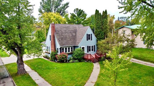 21 1st St Se, Aitkin, MN, 56431-1701 | Card Image