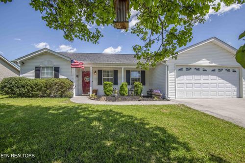 7533 Gary White Rd, Corryton, TN, 37721-2531 | Card Image