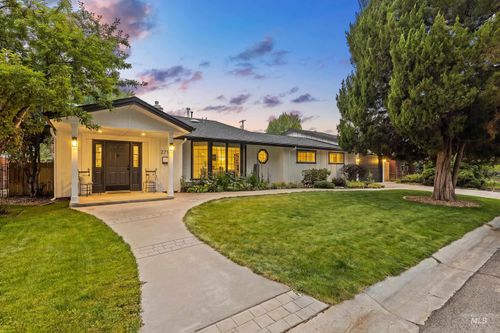 2710 S Augusta St, Boise, ID, 83705-4543 | Card Image