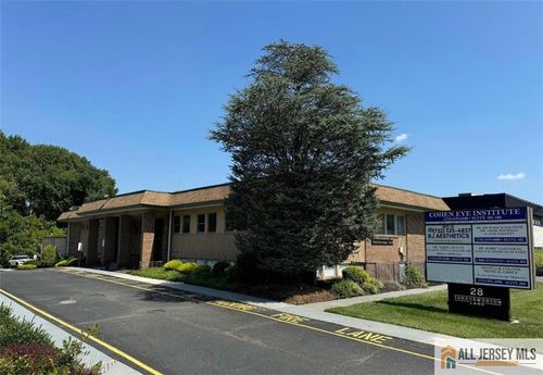 28 Throckmorton Ln, Old Bridge, NJ, 08857-2558 | Card Image