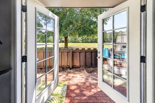 107 Ventura Pl, Mount Pleasant, SC, 29464-9537 | Card Image