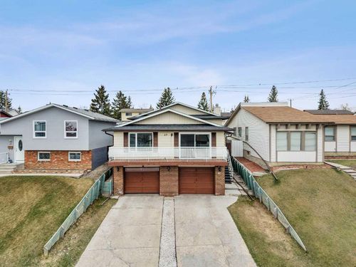 27 Beddington Rd Ne, Calgary, AB, T3K1N7 | Card Image