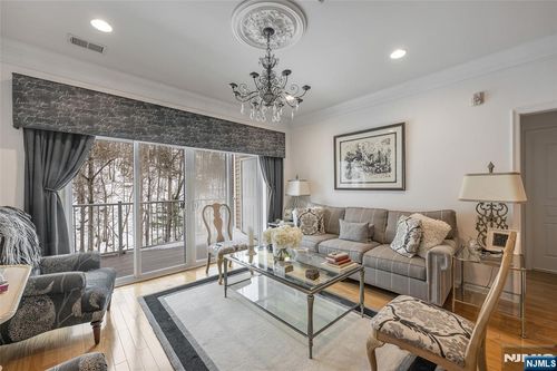 3213 Warrens Way, Wanaque, NJ, 07465-1670 | Card Image