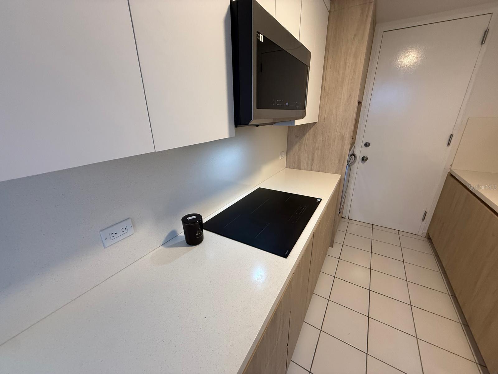 Residential Lease en alquiler en GUAYNABO, 3 MANSIONES DE GARDEN HILLS, 1080 m²