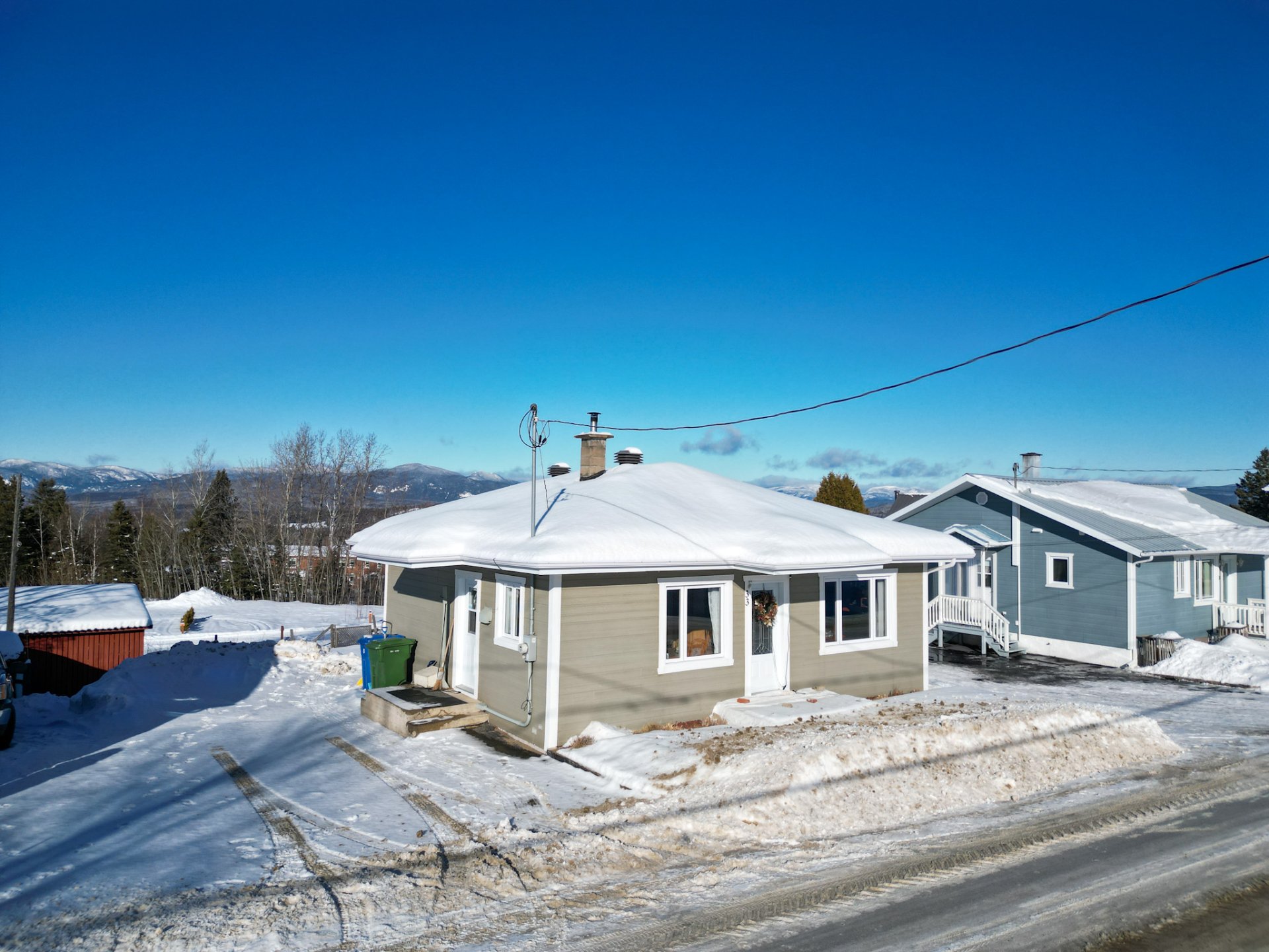 Residential in Notre-Dame-des-Monts 3