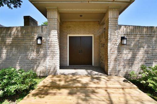 7718 Moondance Ln, Houston, TX, 77071-2623 | Card Image