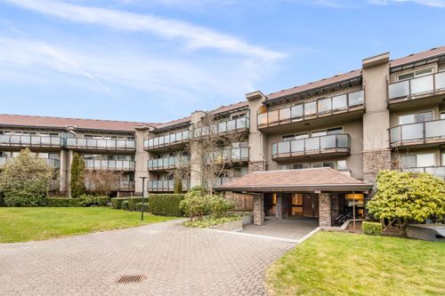 324-4373 Halifax St, Burnaby, BC, V5C5Z2 | Card Image