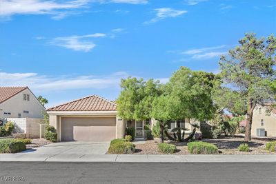 8916 Desert Mound Drive, House other with 2 bedrooms, 1 bathrooms and null parking in Las Vegas NV | Image 1