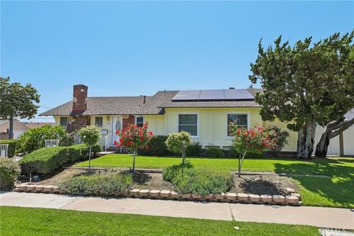 1933 S Janette Ln, Anaheim, CA, 92802-3213 | Card Image