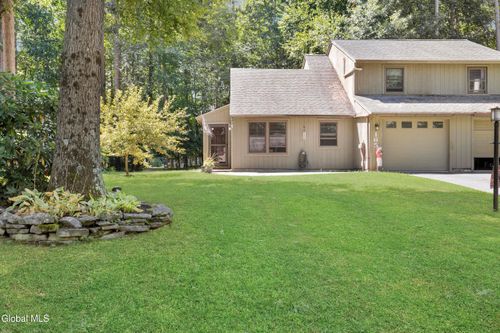 165 Arrow Wood Pl, Malta, NY, 12020-4711 | Card Image