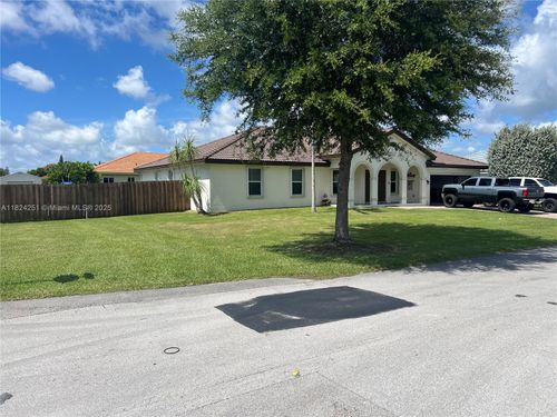 13202 Sw 216th Ter, Miami, FL, 33170-2654 | Card Image
