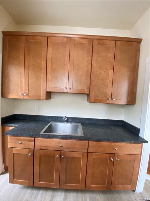 apt-1-8 Franklin Ave, Pearl River, NY, 10965-2428 | Card Image