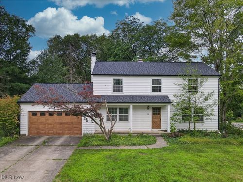 14 W Case Dr, Hudson, OH, 44236-2733 | Card Image