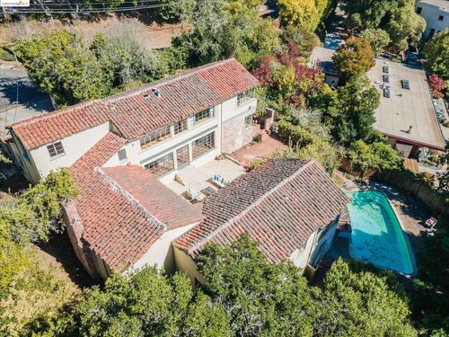 44 Highgate Rd, Kensington, CA, 94707-1141 | Card Image
