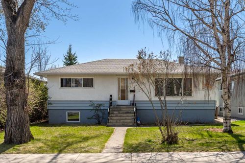 223 41 Ave Nw, Calgary, AB, T2K0G9 | Card Image