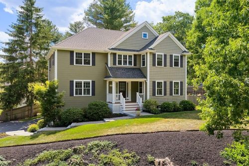 166 Pearl St, Reading, MA, 01867-1735 | Card Image