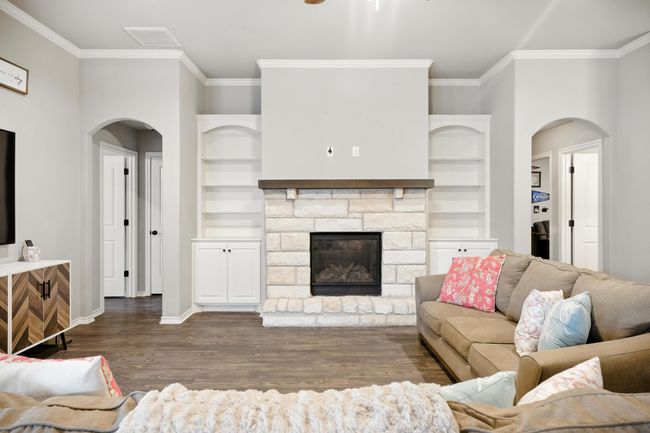 5209 Marshall St, House other with 3 bedrooms, 2 bathrooms and null parking in Lubbock TX | Image 5