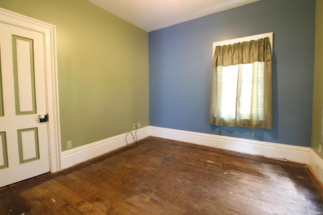 11 Water St, House other with 5 bedrooms, 2 bathrooms and null parking in Union Mills IN | Image 9