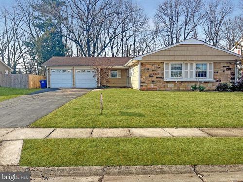 34 E River Dr, Willingboro, NJ, 08046-2316 | Card Image