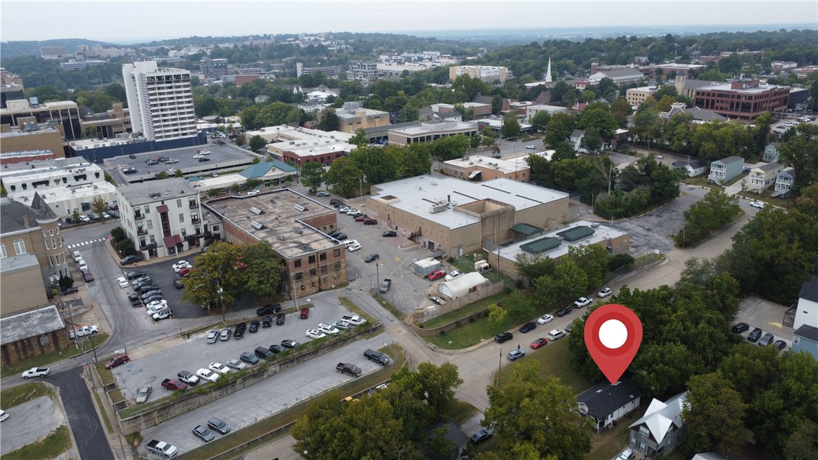 Meadow St, Fayetteville, AR 72701
