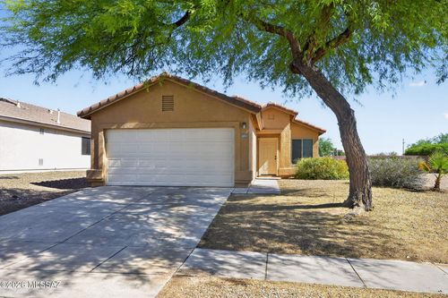 684 W Echo Mesa Dr, Green Valley, AZ, 85614-5488 | Card Image