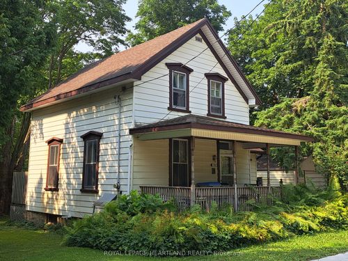 22 Whitehead St, Clinton, ON, N0M1L0 | Card Image